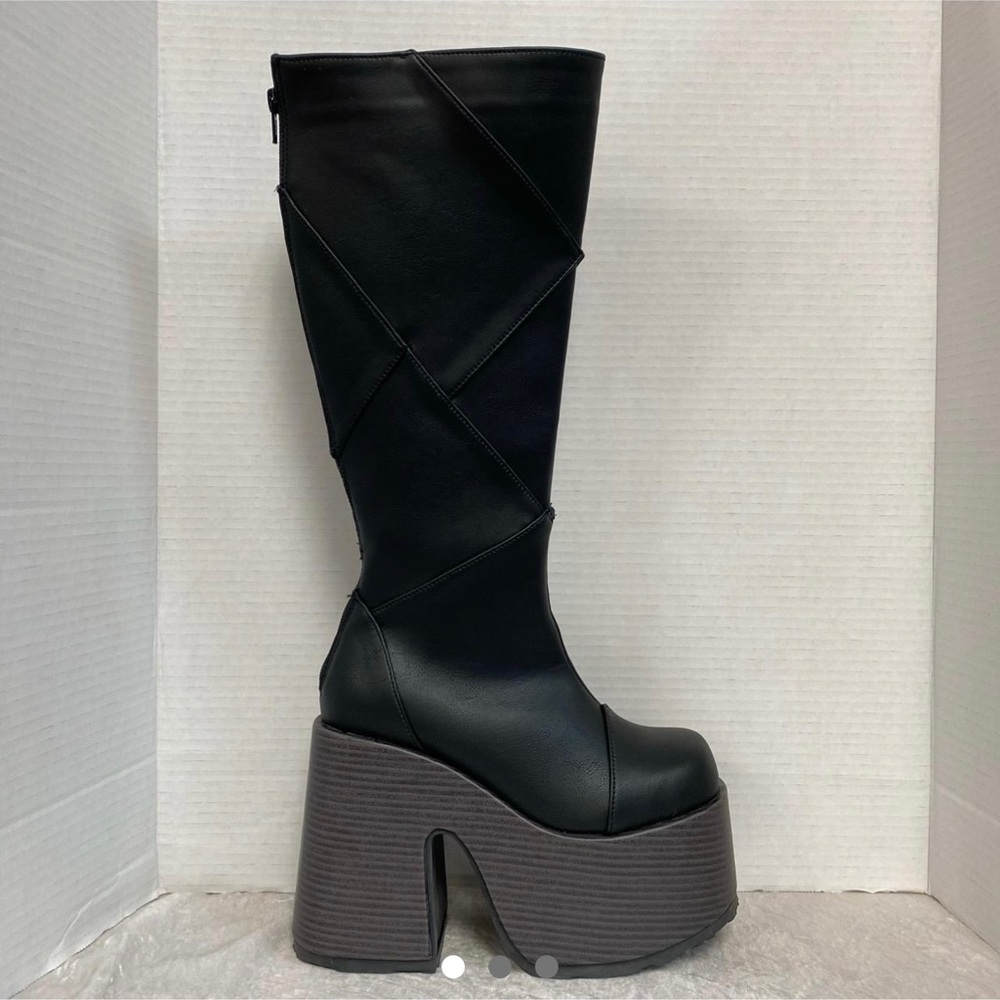 Demonia Camel 280 Black Chunky Heel Platform Boots - Picture 4 of 4